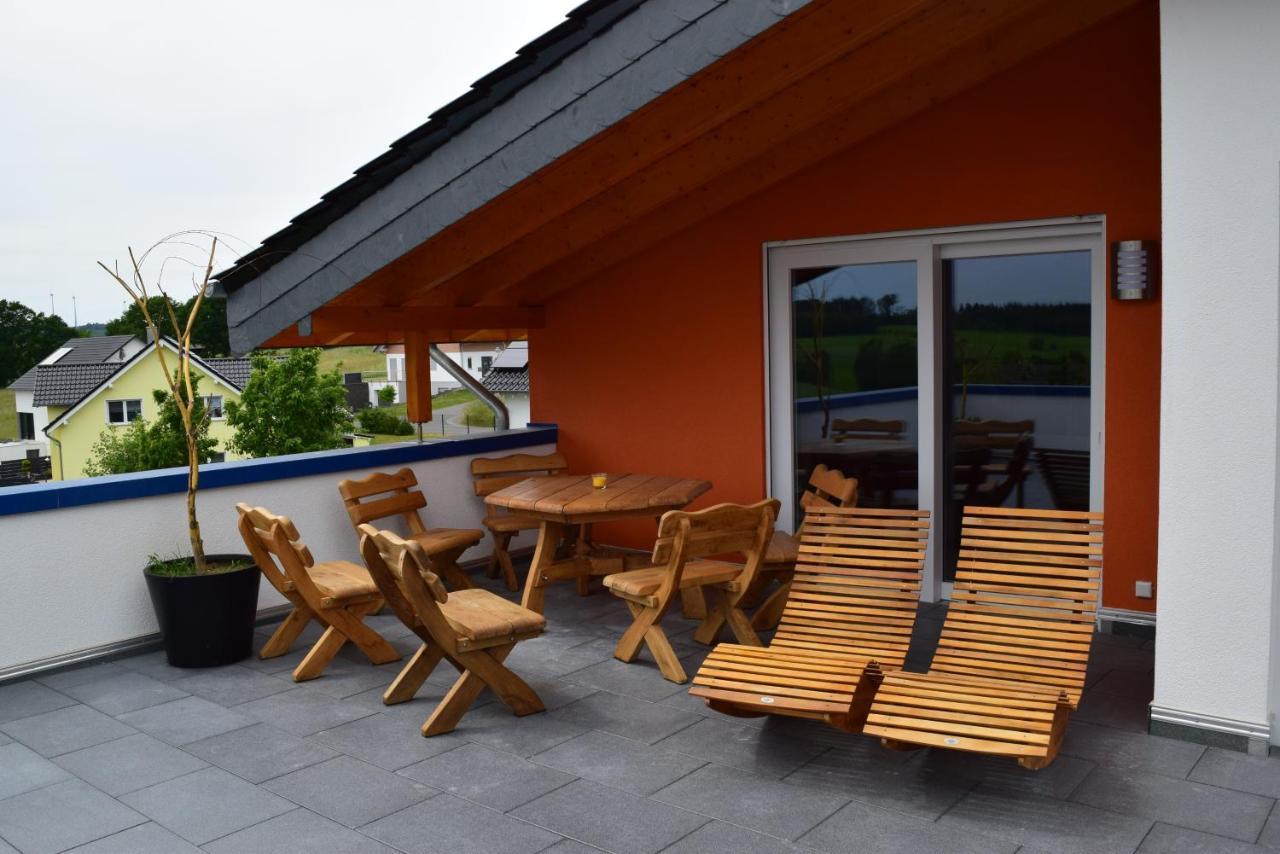 Hunsruecker-Fewo - Die Erlebnishuette - 2 Ferienwohnungen Im Hunsrueck In Unzenberg Gobenhausen Szoba fotó