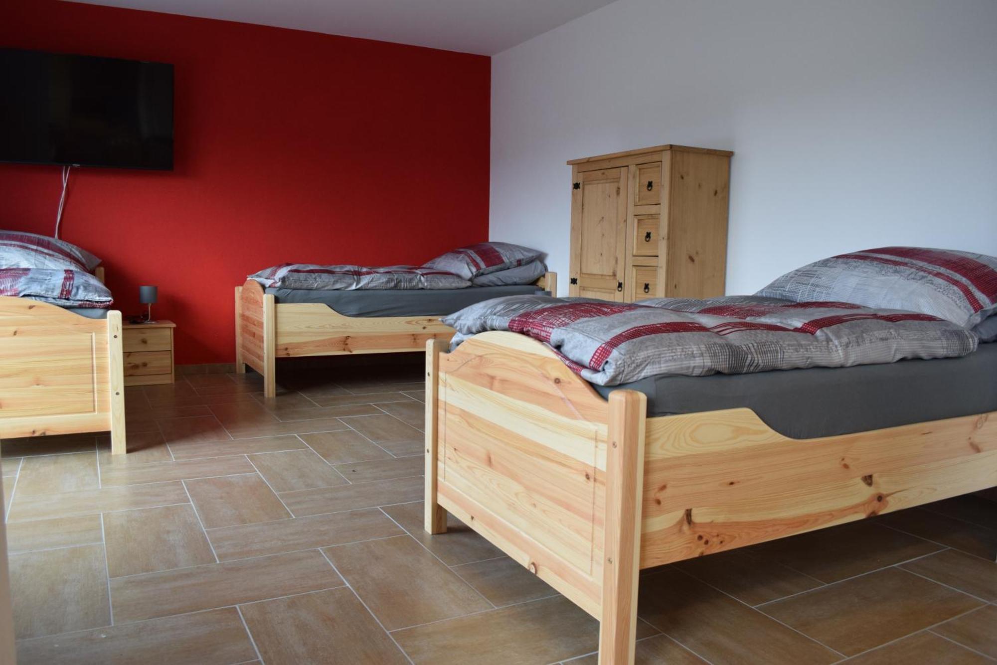 Hunsruecker-Fewo - Die Erlebnishuette - 2 Ferienwohnungen Im Hunsrueck In Unzenberg Gobenhausen Szoba fotó